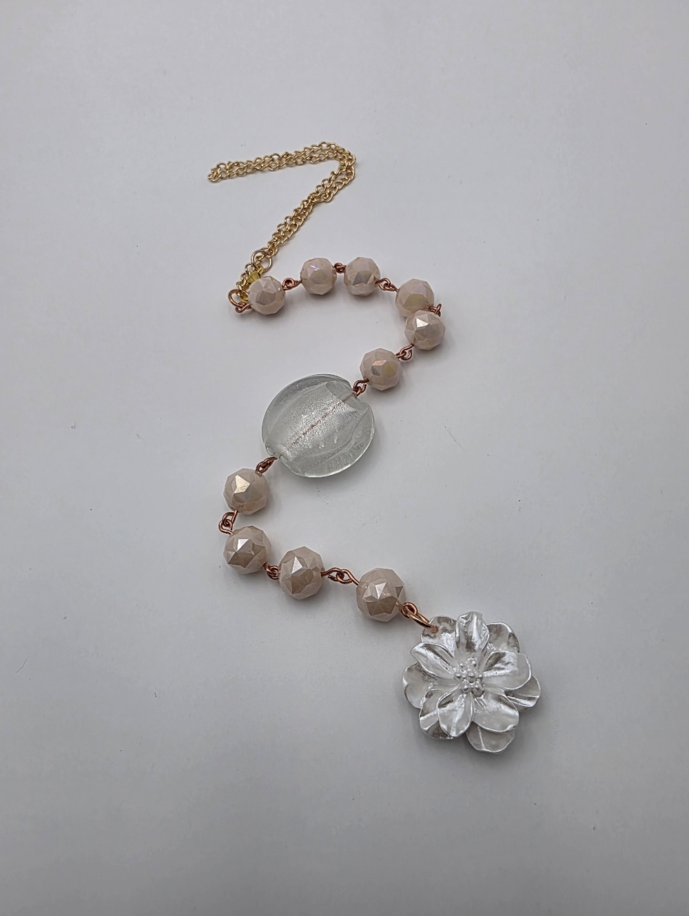 White Flower Car Charm with Peach Beads – Handmade Elegant Rearview Mirror Acces - Picture 3 of 5
